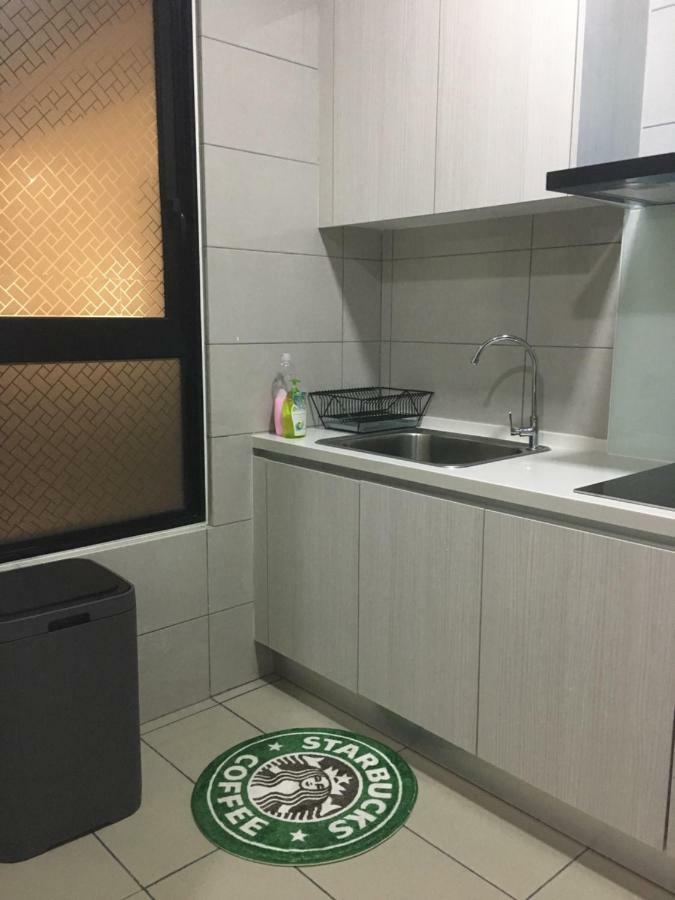 Ioi Conezion Iman'S Home With Pool View Unit ปุตราจายา ภายนอก รูปภาพ